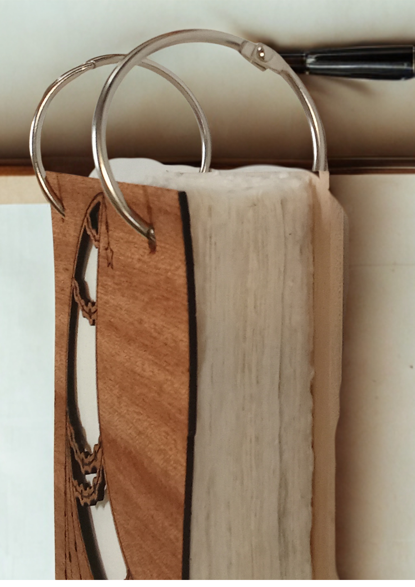 Carnet A6 en acajou – Lune élégante