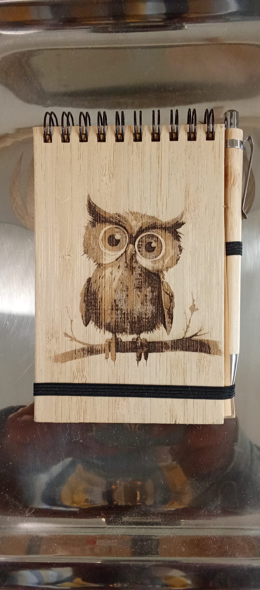 Carnet A6 en contreplaqué de bambou gravé – Chouette